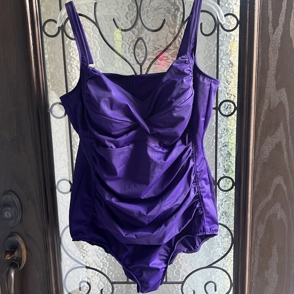 Croft & Barrow Body Sculpting One Piece Swim Suit eggplant size 22W ruched - Picture 3 of 16
